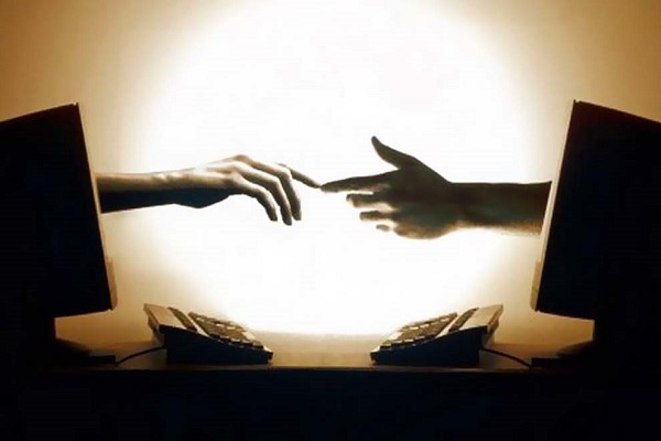 Haz nuevas amistades por chat en RadioBlue y divertite